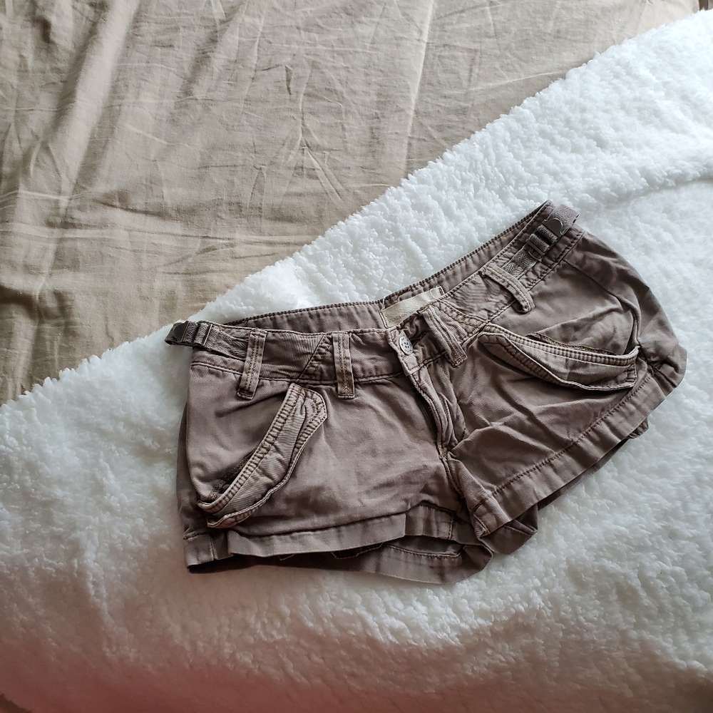 Sound & Matter cargo style shorts